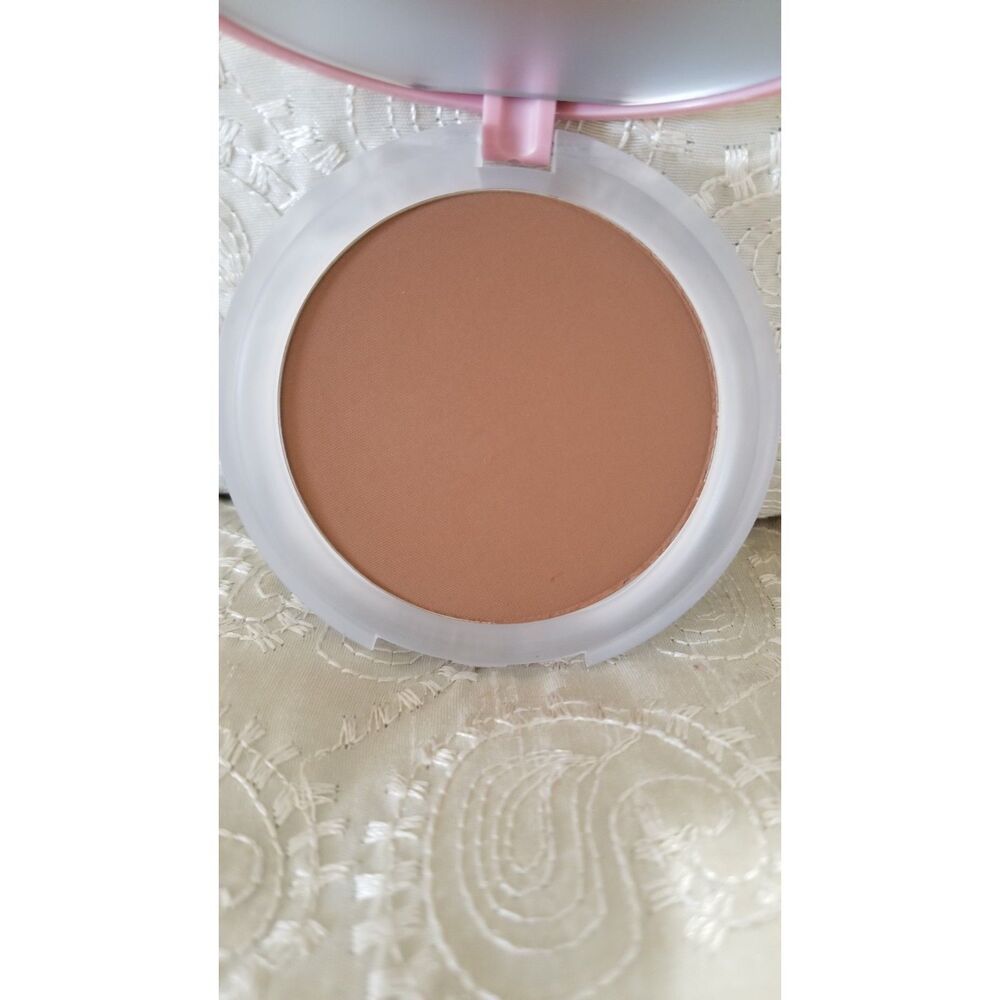 The Doll 10 T.C.E. (This Covers Everything) Filtered Finishing Powder